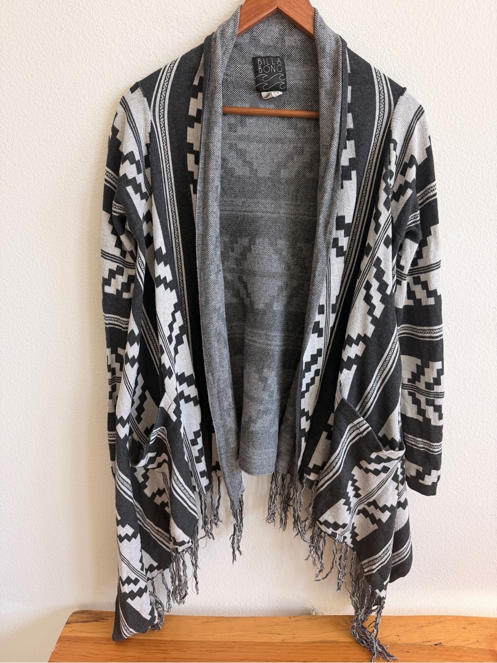 Billabong Womanβs Black & Gray Aztec Fringe Open Poncho Cardigan Size-M